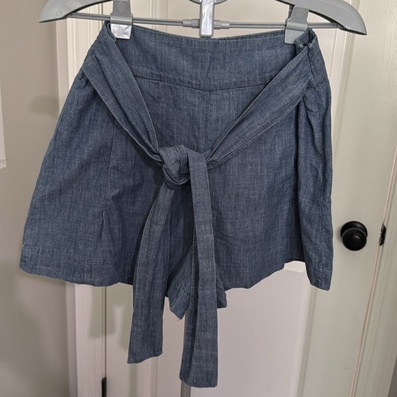 J. Crew Chambray Blue High Waist Shorts with Tie Belt size 6 - Picture 3 of 11